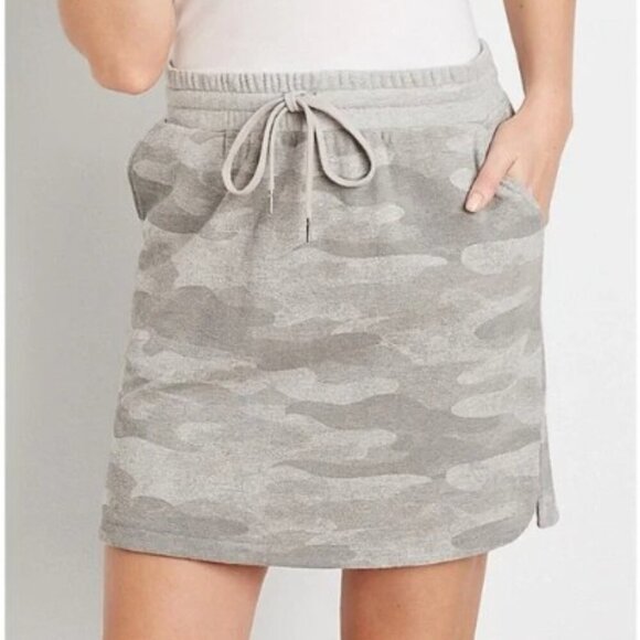 Maurices Gray Camo French Terry Pocketed Mini Skirt XXL - Picture 1 of 6